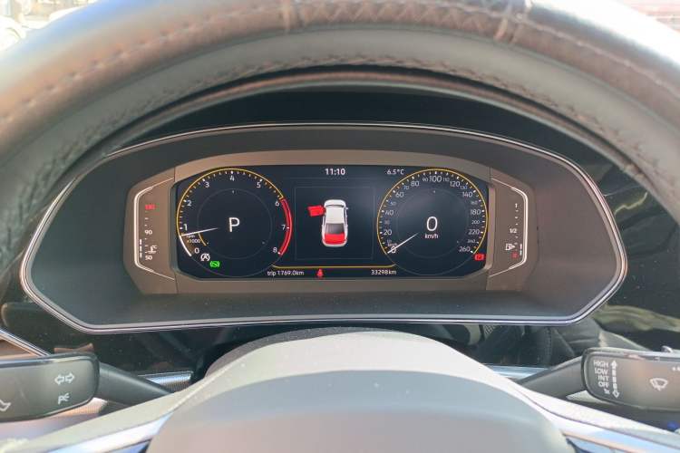 TDK.VehicleDetails.img