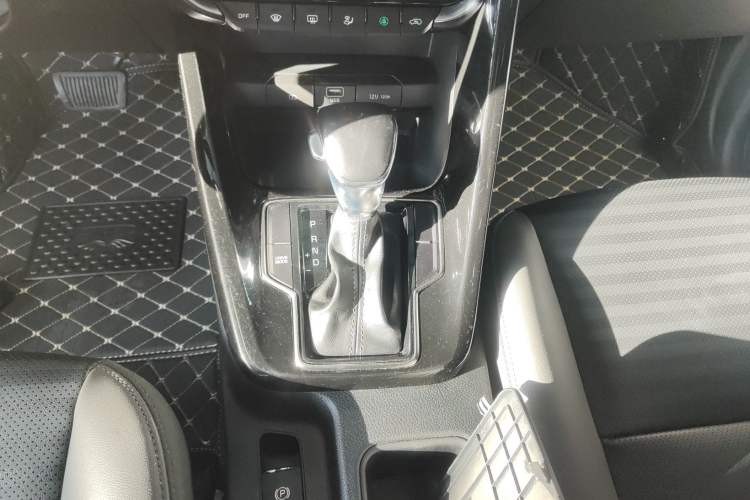 Used Kia Sportage R 2018 2.0L Automatic Smart Luxury Version China V Standard