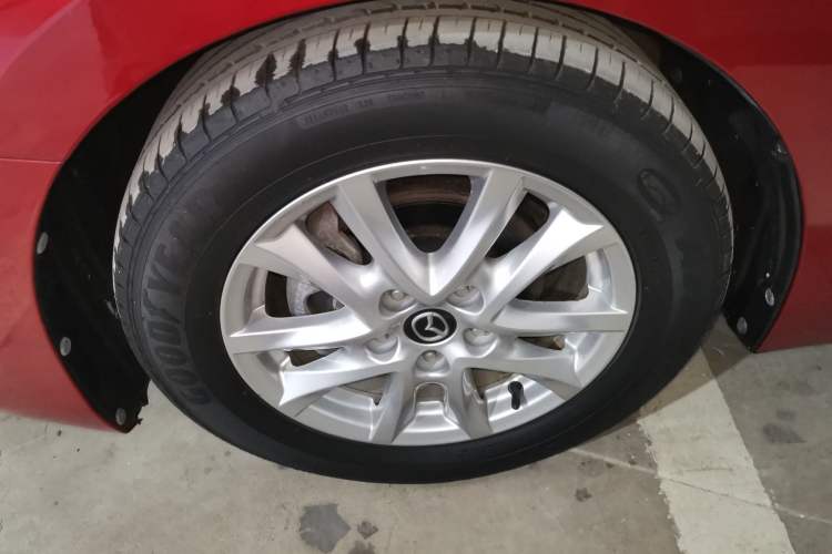 Used Mazda Mazda 3 Axela 2017 Sedan 1.5L Automatic Luxury Model Emission Standard China V
