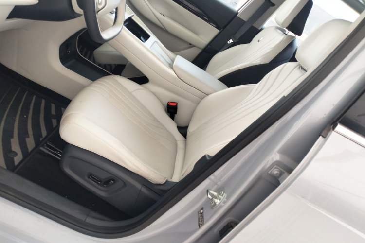 Used  E5 2024 530km Starship Edition