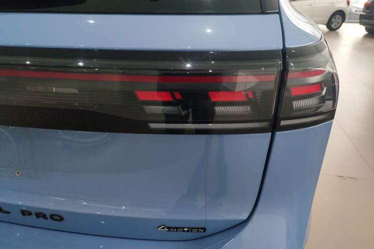 Used Volkswagen Tiguan L 2024 PRO 380TSI Four-Wheel Drive R-Line Prestige Edition
