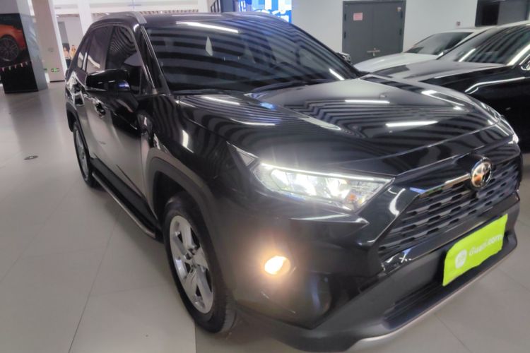 Used Toyota RAV4 2021 2.0L CVT Two-Wheel Drive Fashion PLUS Edition
