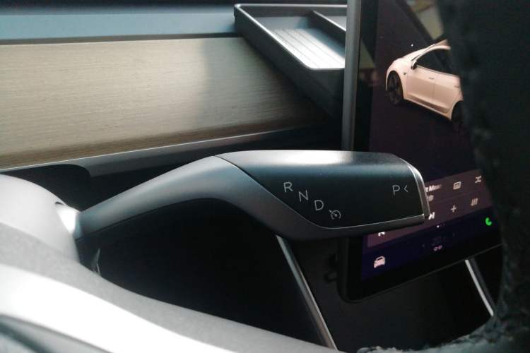 Used Tesla Model 3 2019 Long-Range All-Wheel-Drive Version
