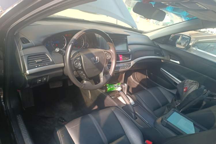 Used Honda Crosstour 2014 2.4L Luxury Edition
