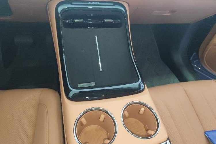 Used AION V 2024 Aion Tyrannosaurus 520 Smart Luxury Edition
