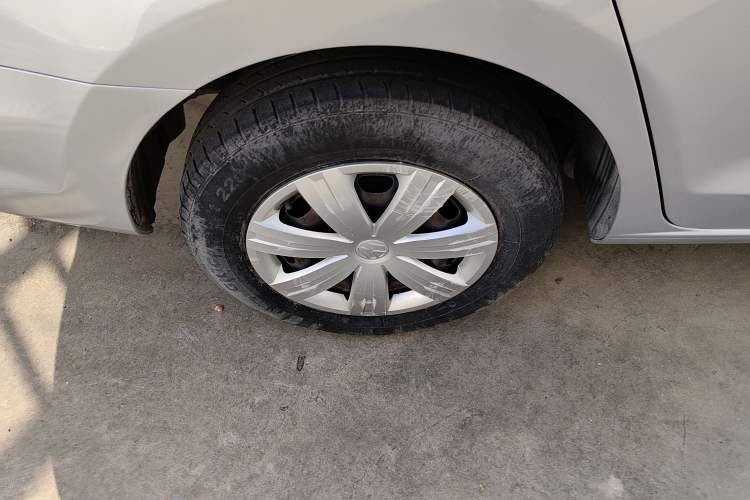 Used Volkswagen Jetta 2015 1.6L Automatic Fashion Model
