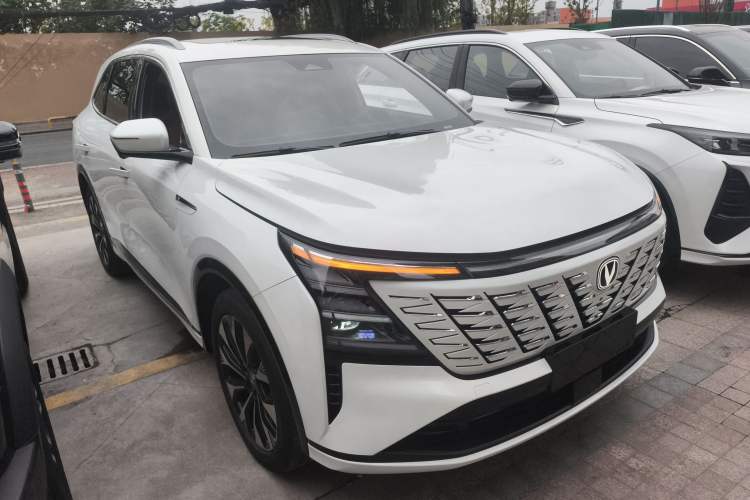 Used Changan CS75 PLUS 2025 4th Generation UItra 2.0T New Blue Whale – Smart & Powerful Version
