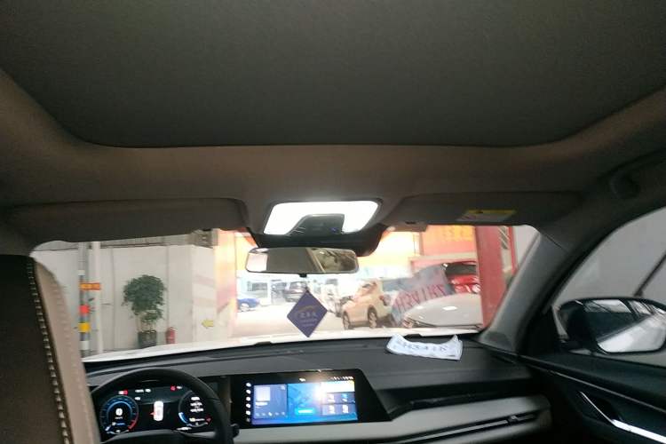 Used Changan CS75 PLUS 2024 3rd Generation Champion Edition 1.5T Intelligent Drive Dynamic Model
