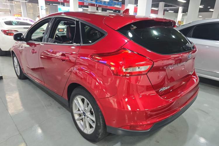 Used Ford Focus 2017 Hatchback 1.6L Automatic Fashion Edition Smart Drive Version
