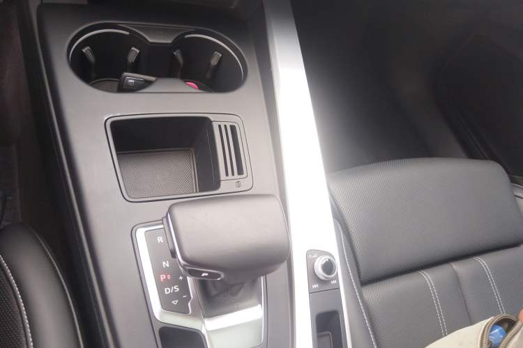 Used Audi A4L 2024 40 TFSI Fashion Dynamic Model
