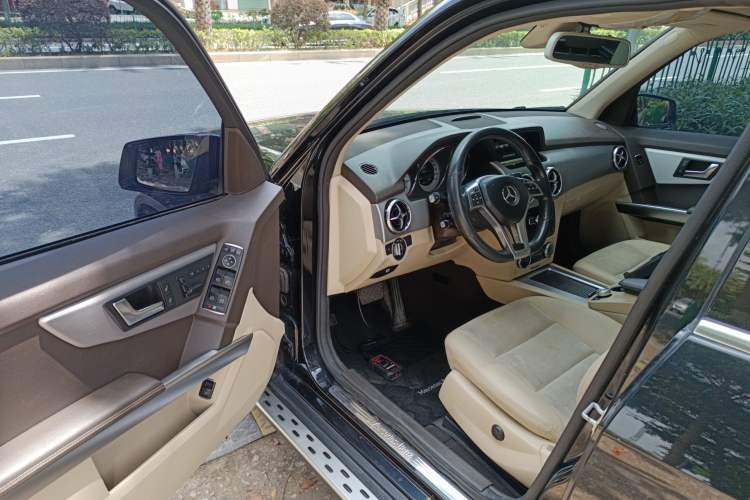 Used Mercedes-Benz GLK-Class 2015 GLK 300 4MATIC Fashion Edition Ultimate Version