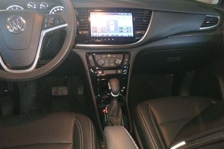 Used Buick Encore 2016 18T Automatic Two-Wheel Drive Urban Fashion Model
