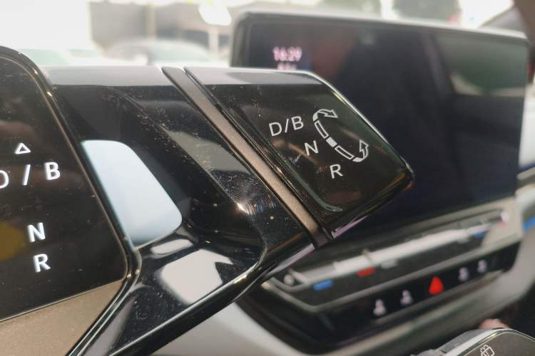 Used Volkswagen ID.4 X 2022 Smart Enjoyment Long-Range Edition