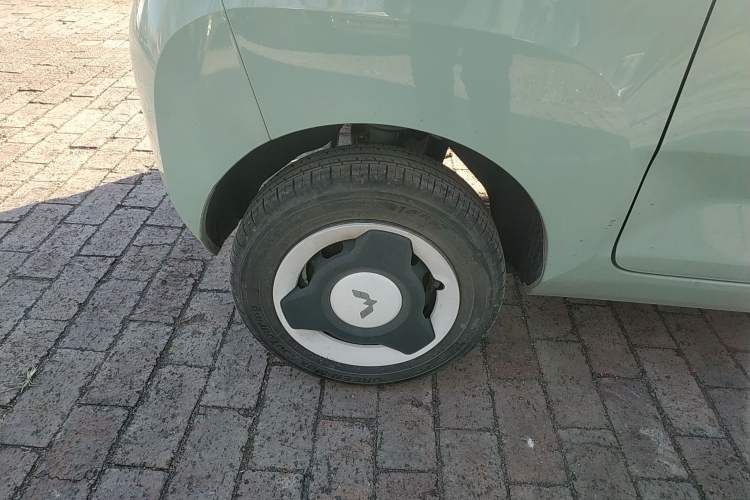 Used Wuling Hongguang MINIEV 2022 Macaron Premium Model – Lithium Iron Phosphate
