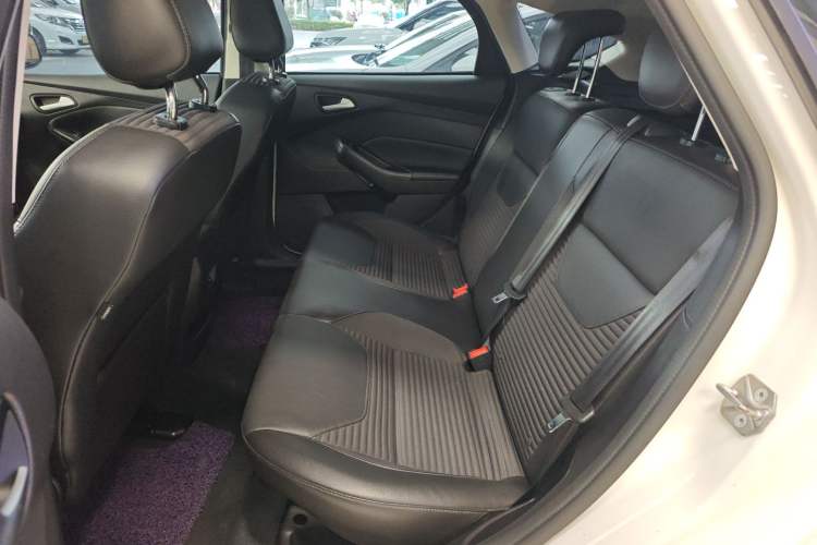 Used Ford Focus 2018 Hatchback Classic 1.6L Automatic Trendy SmartDrive Edition