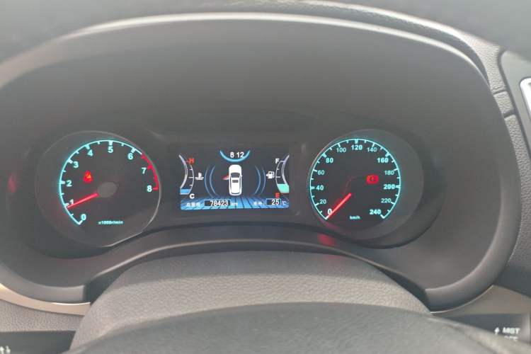 Used BYD Song 2017 Gaishi Upgrade Edition 1.5TI Manual Luxury Model
