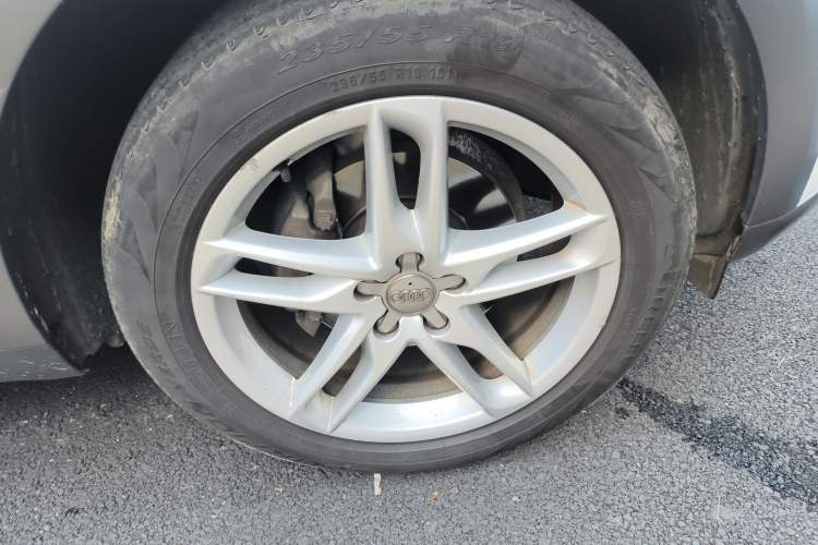 Used Audi Q5 2017 Plus 40 TFSI Technology Model