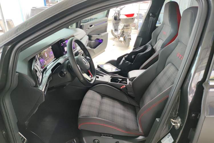 Used Volkswagen Golf GTI 2023 380TSI DSG GTI
