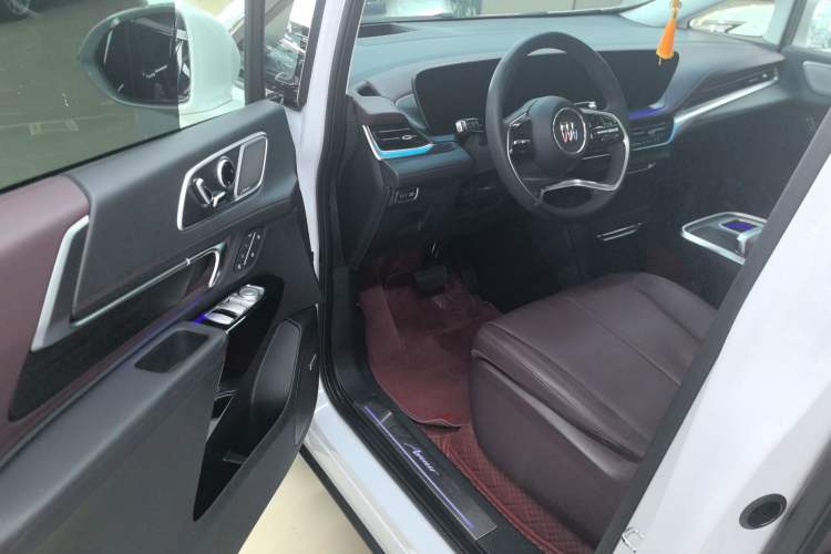 Used Buick Century 2023 2.0T Seven-Seater Yinshi Edition
