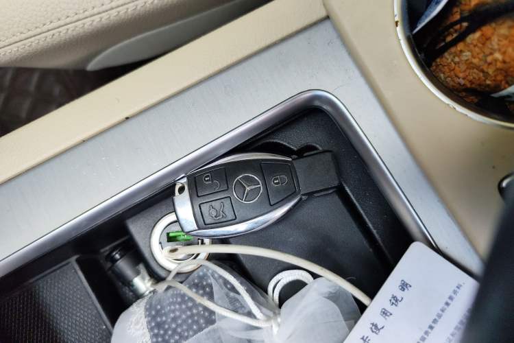 Used Mercedes-Benz GLK-Class 2015 GLK 300 4MATIC Fashion Edition Ultimate Version
