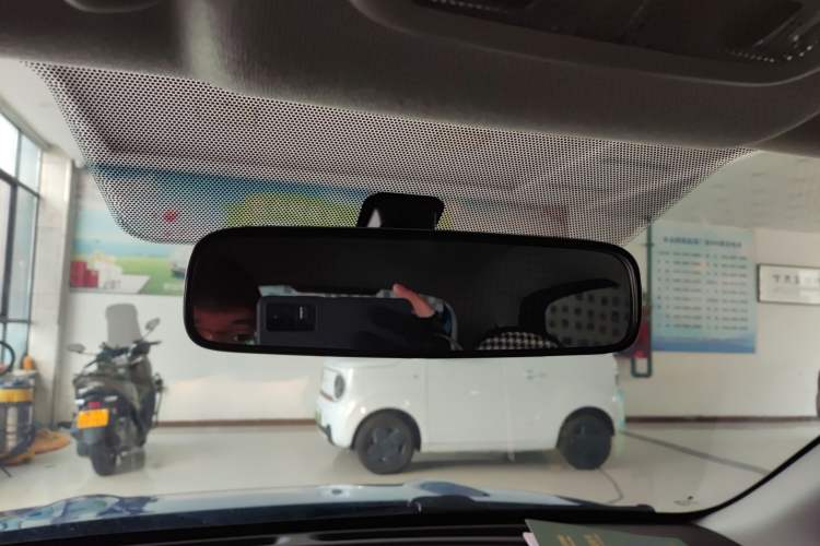 Used ORA Black Cat 2019 351 km Family Edition