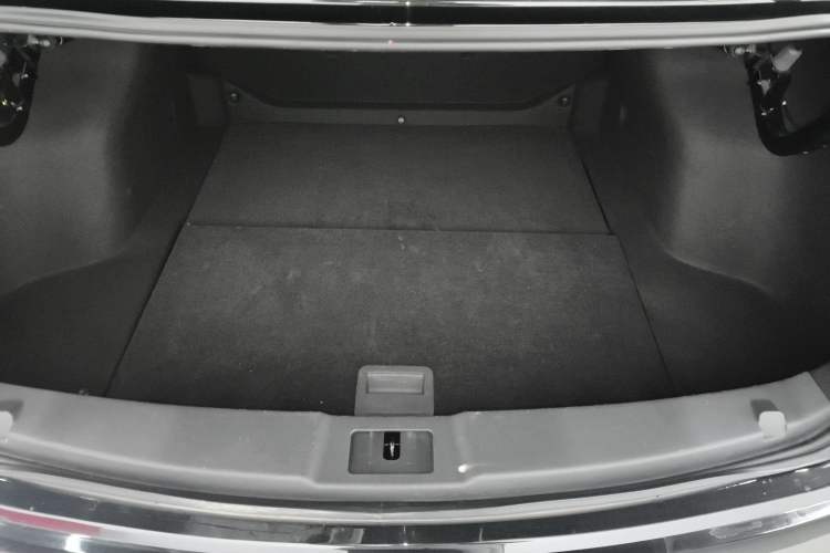 Used Hongqi E-QM5 2023 Revised Version Basic Travel Edition
