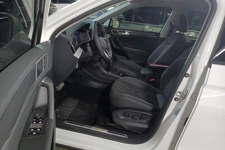 TDK.VehicleDetails.img