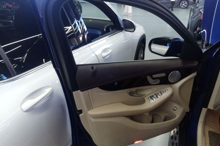 Used Mercedes-Benz GLC 2016 GLC 260 4MATIC Luxury Model
