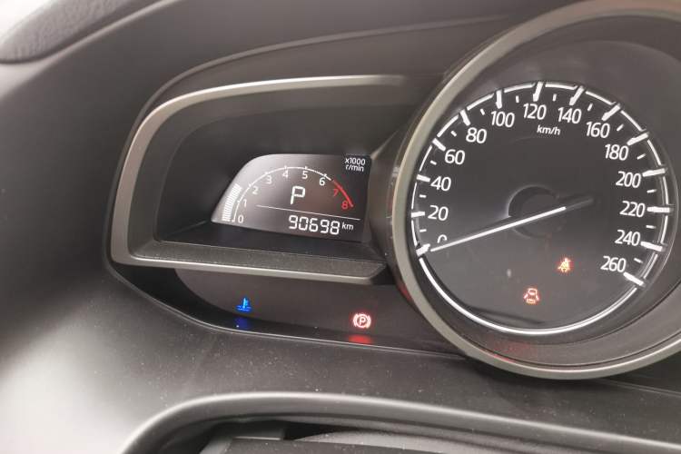 Used Mazda Mazda 3 Axela 2017 Sedan 1.5L Automatic Luxury Model Emission Standard China V