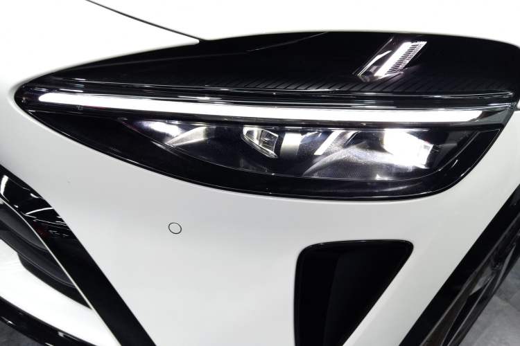 Used  YU7 2025 Ultra-Long Range High-Performance All-Wheel-Drive Max Edition