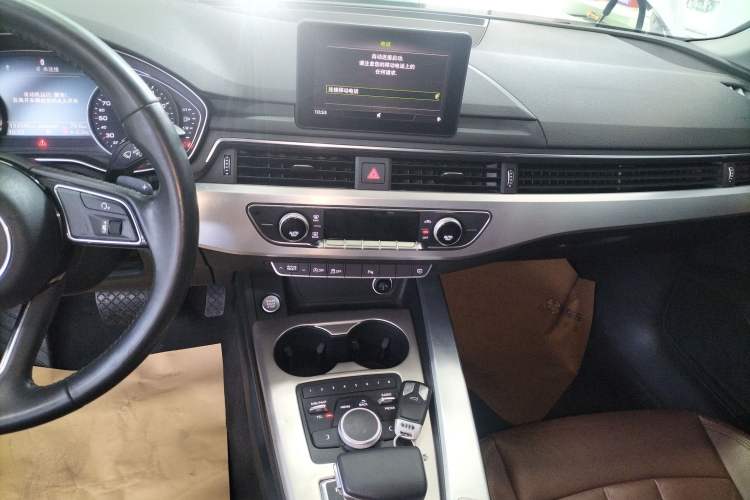 Used Audi A4L 2017 40 TFSI Style Edition
