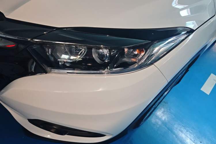 Used Honda Vezel 2020 1.5L CVT Elite Edition
