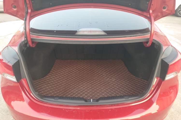 Used Hyundai Elantra 2013 1.6L Automatic Leading Model