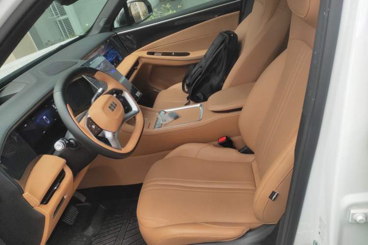 Used Geely Galaxy L7 2025 EM-i 115km Exploration+ Edition
