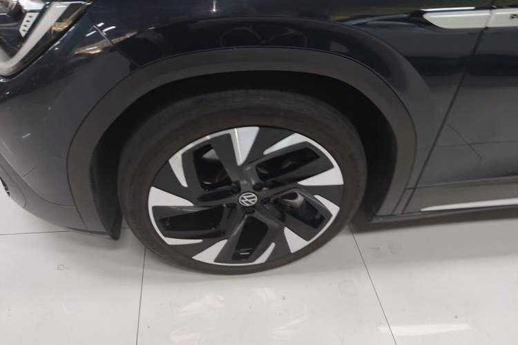 Used Volkswagen ID.6 CROZZ 2021 Long-Range PRO Edition
