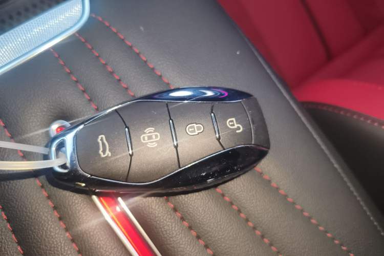 Used Hongqi H6 2025 2.0T ZhiShang Version