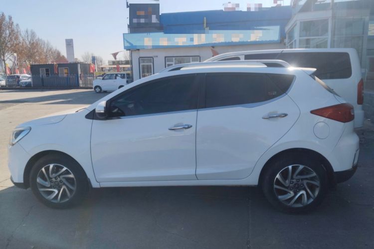 Used  Refine S2 2015 1.5L Manual Luxury Model
