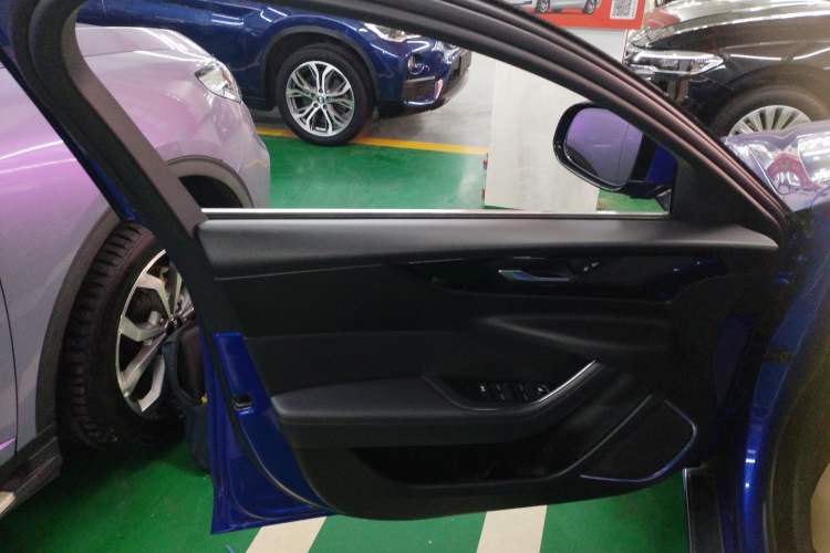 Used Jaguar XEL 2020 2.0T 200 PS S Advanced Elegance Edition
