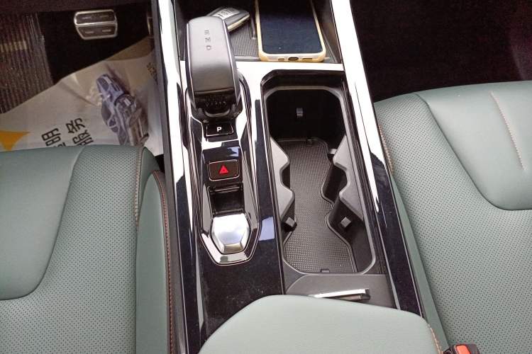 Used Geely Auto Emgrand X7 Sport 2024 1.5TD Prestige Edition
