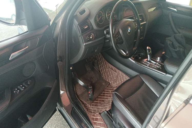 Used BMW X3 2013 Facelifted xDrive20i Luxury Edition
