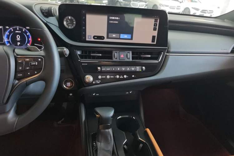 Used Lexus ES 2022 200 Excellence Edition
