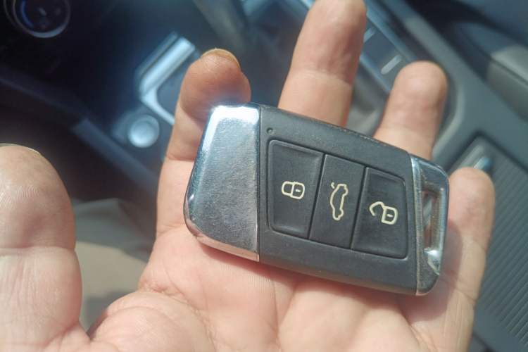 Used Volkswagen Magotan 2018 330TSI DSG Advanced Model
