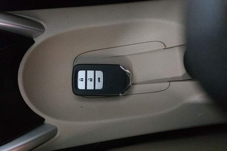 Used Honda Crider 2016 1.8L CVT Luxury Edition