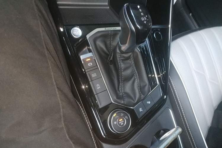 Used Volkswagen Tayron 2023 Revised Version 380TSI All-Wheel Drive R-Line Pro Smart Edition
