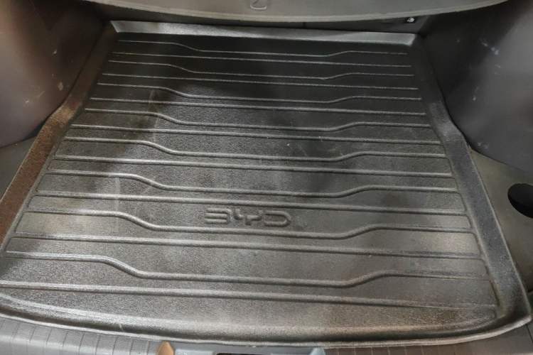 Used BYD Song PLUS New Energy 2024 HONOR Edition DM-i 110km Flagship Model
