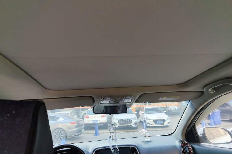 Used Kia KX3 2015 1.6T Automatic Two-Wheel Drive DLX
