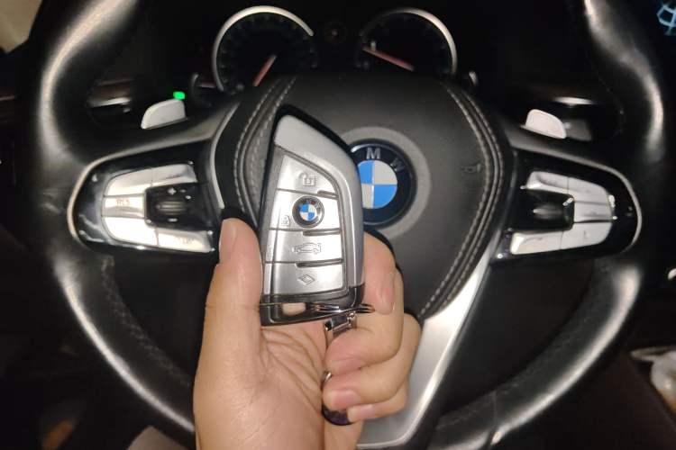 Used BMW 5 Series 2018 Facelifted 530Li Luxury Edition Premium Package
