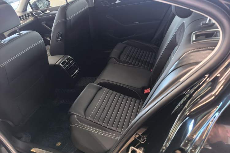 Used Volkswagen Magotan 2020 330TSI DSG Leading Model
