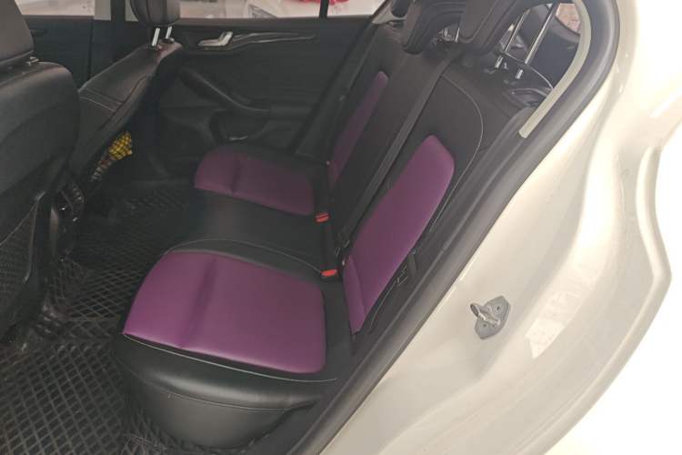 Used Ford Focus 2021 Hatchback EcoBoost 180 Automatic Titanium Edition
