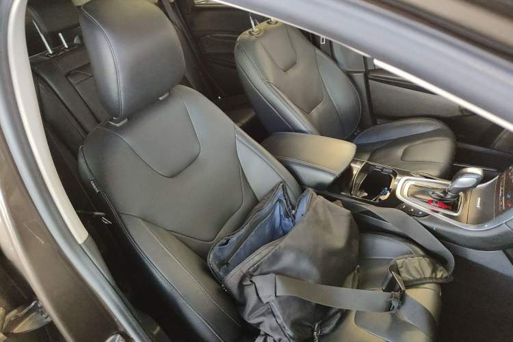 Used Ford Edge 2016 EcoBoost 245 Four-Wheel Drive Titanium 7-Seater
